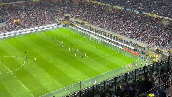 现出了难以 现出了难以